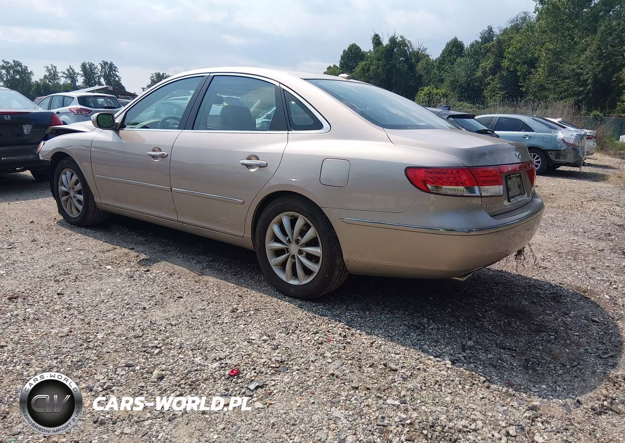 2007 Hyundai Azera Limited-Se VIN:KMHFC46F87A240109 - 3