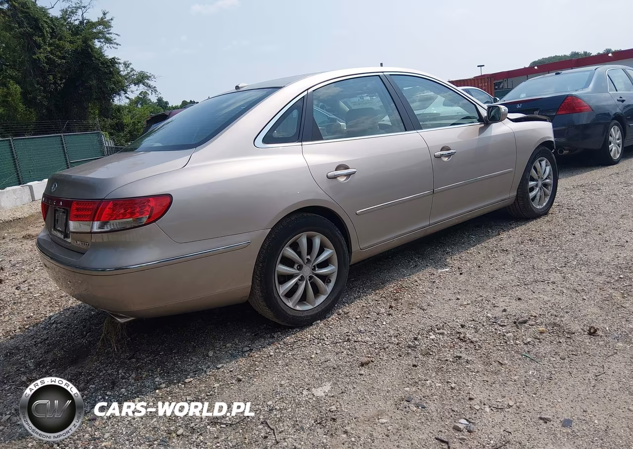 2007 Hyundai Azera Limited-Se VIN:KMHFC46F87A240109 - 4