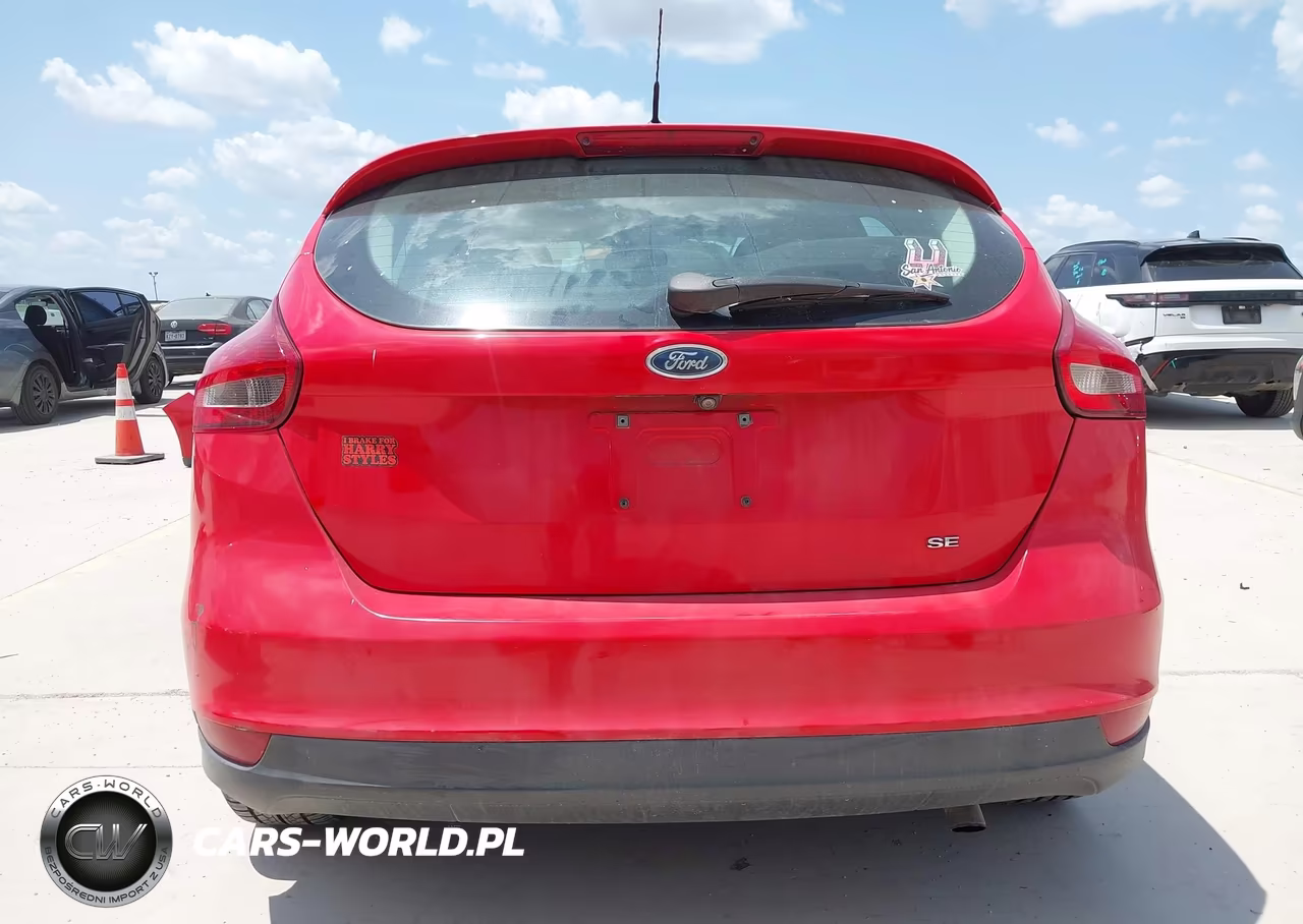 2015 Ford Focus Se VIN:1FADP3K22FL290123 - 17