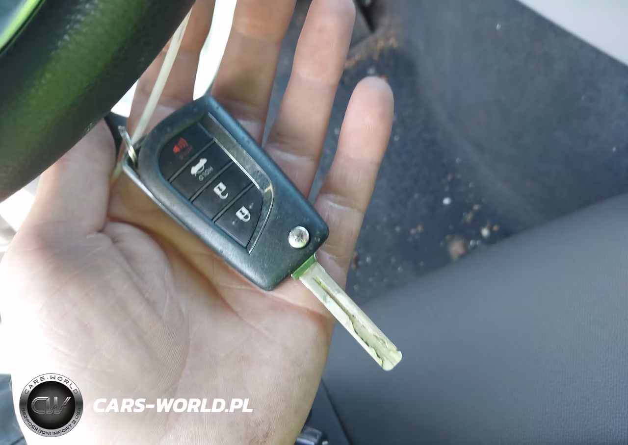 2019 Toyota Camry Le VIN:4T1B11HK1KU202080 - 11