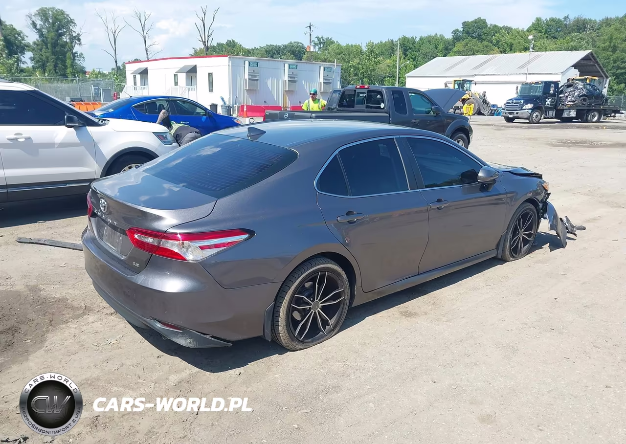2019 Toyota Camry Le VIN:4T1B11HK1KU202080 - 4