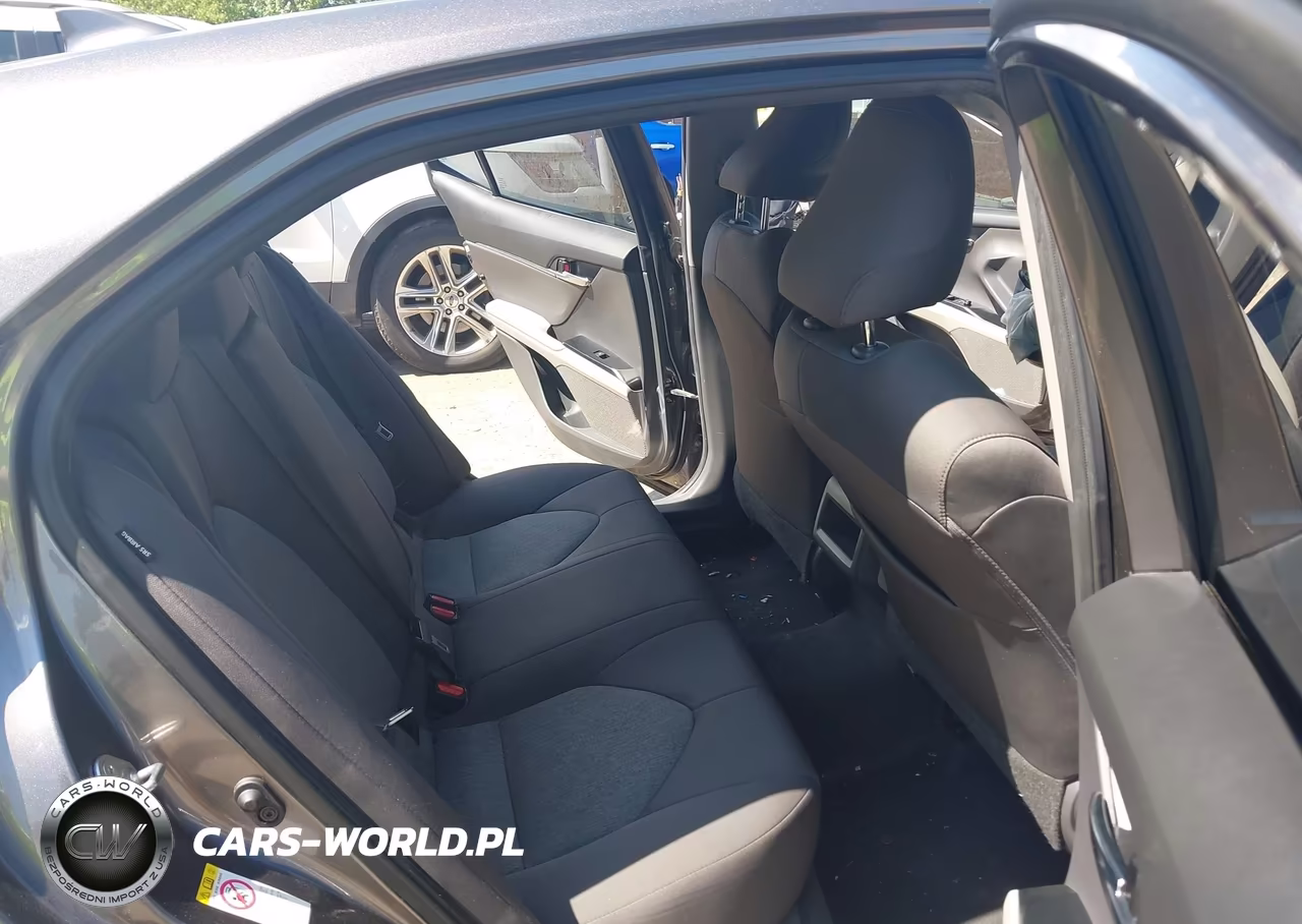 2019 Toyota Camry Le VIN:4T1B11HK1KU202080 - 8