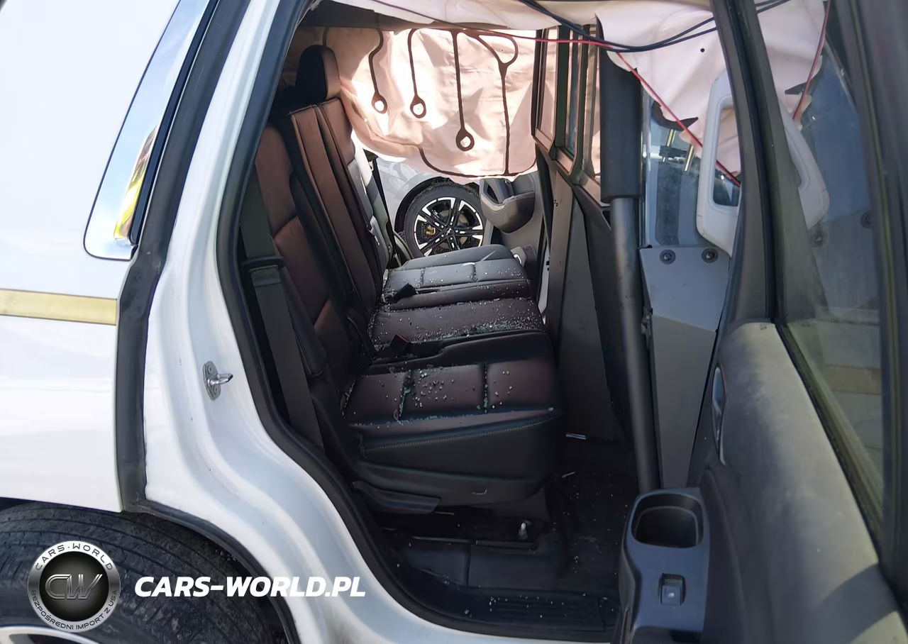 2019 Chevrolet Tahoe Commercial Fleet VIN:1GNSKDEC7KR390890 - 8