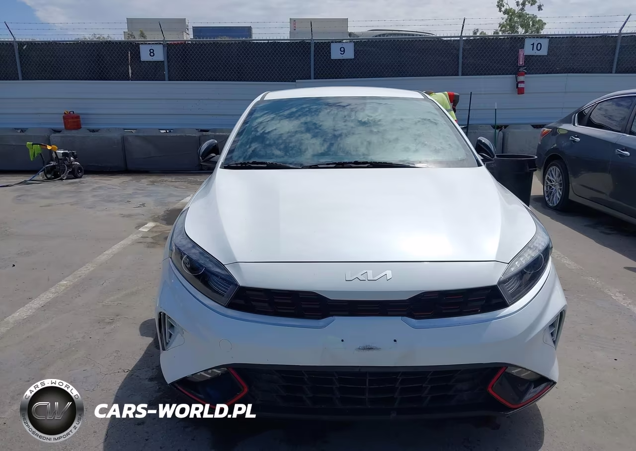 2023 Kia Forte Gt-Line VIN:3KPF54AD6PE615402 - 12