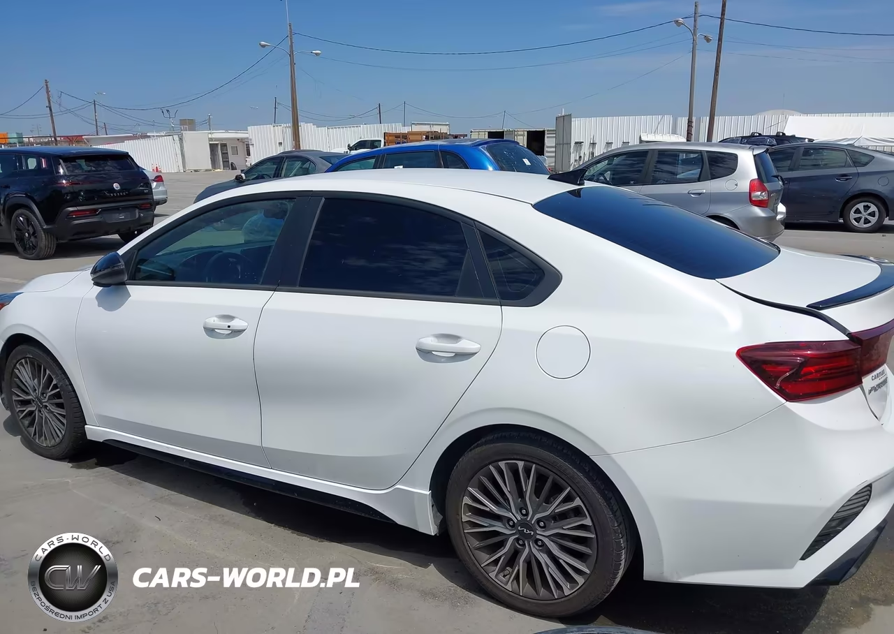 2023 Kia Forte Gt-Line VIN:3KPF54AD6PE615402 - 14