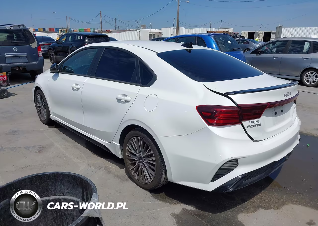 2023 Kia Forte Gt-Line VIN:3KPF54AD6PE615402 - 3