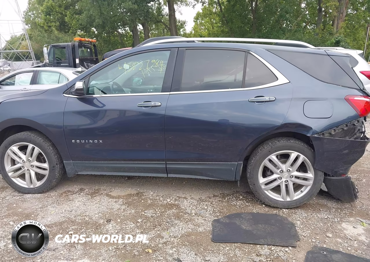 2018 Chevrolet Equinox Premier VIN:3GNAXVEV0JL154821 - 14