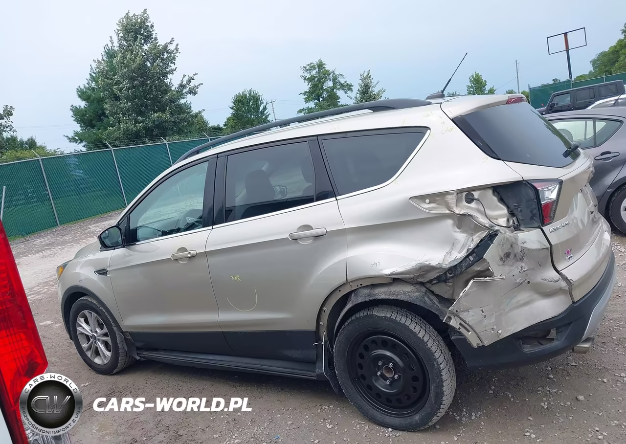 2018 Ford Escape Se VIN:1FMCU0GD5JUB10493 - 14