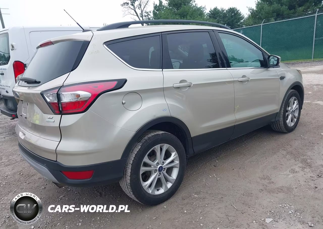 2018 Ford Escape Se VIN:1FMCU0GD5JUB10493 - 4