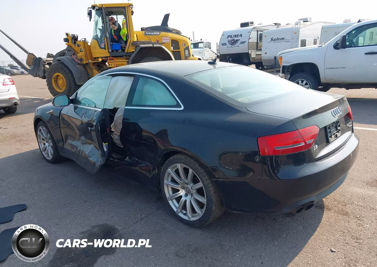 2011 Audi A5 2.0T Premium VIN:WAULFAFRXBA018152 - 3