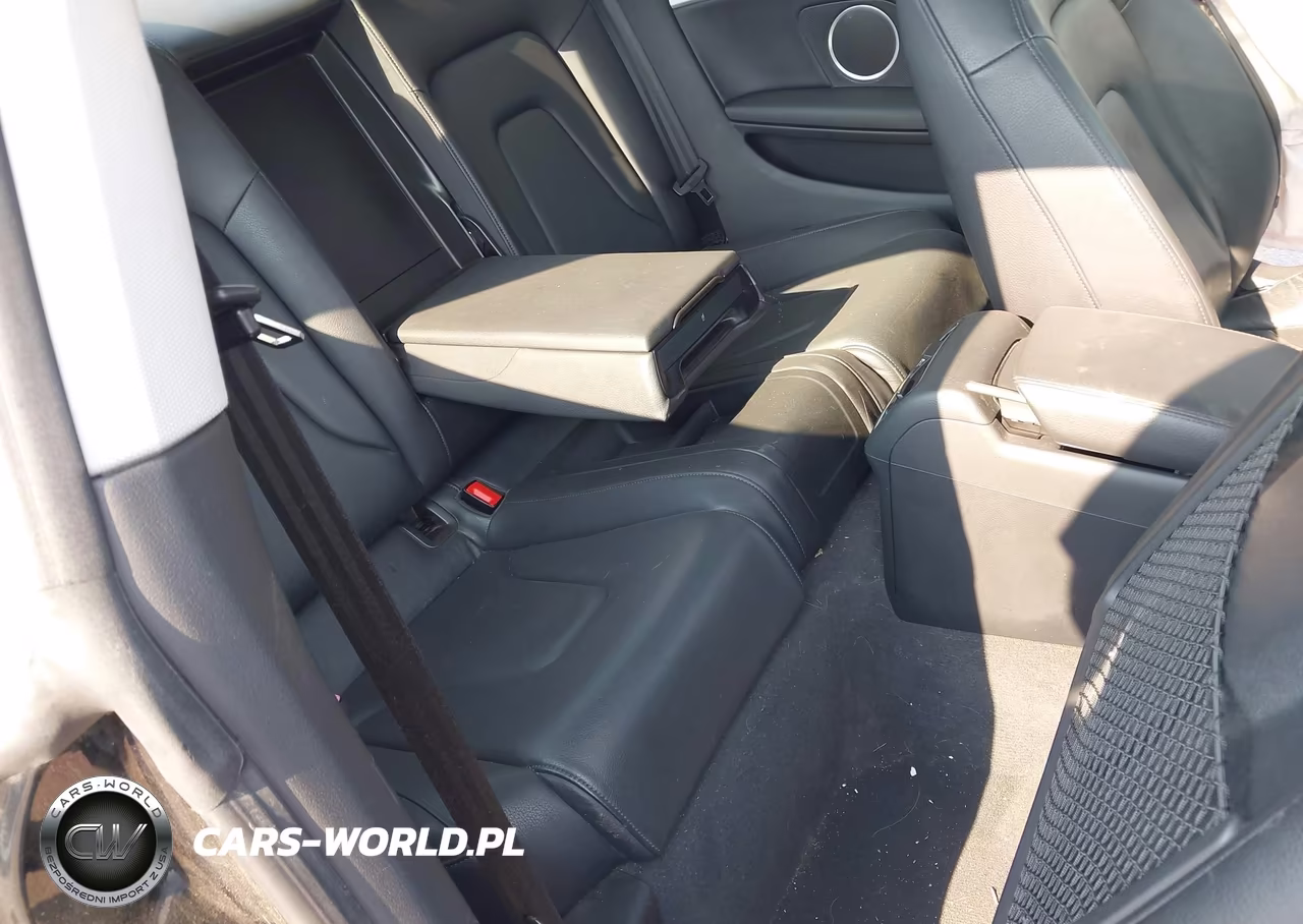 2011 Audi A5 2.0T Premium VIN:WAULFAFRXBA018152 - 8