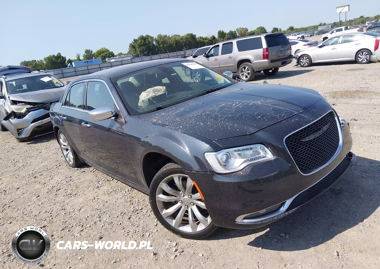 2018 Chrysler 300 Limited VIN:2C3CCAEG5JH164846 - 1