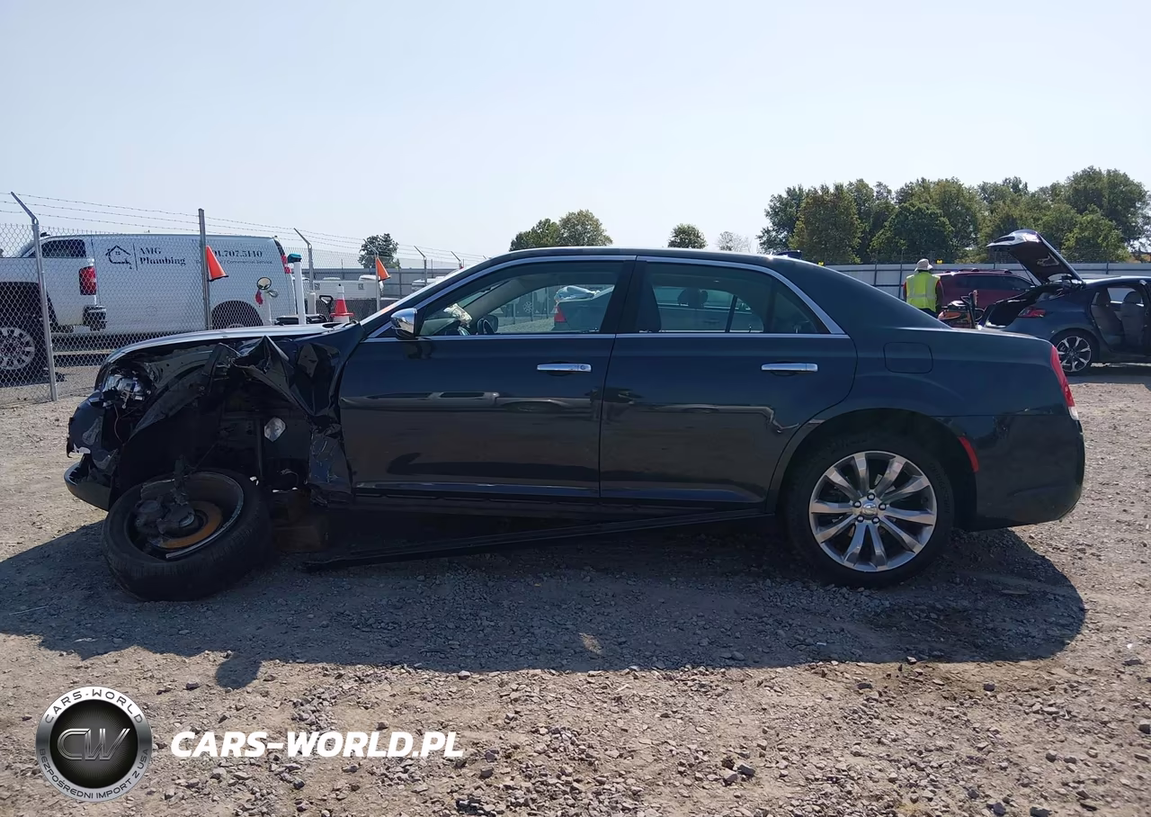 2018 Chrysler 300 Limited VIN:2C3CCAEG5JH164846 - 15