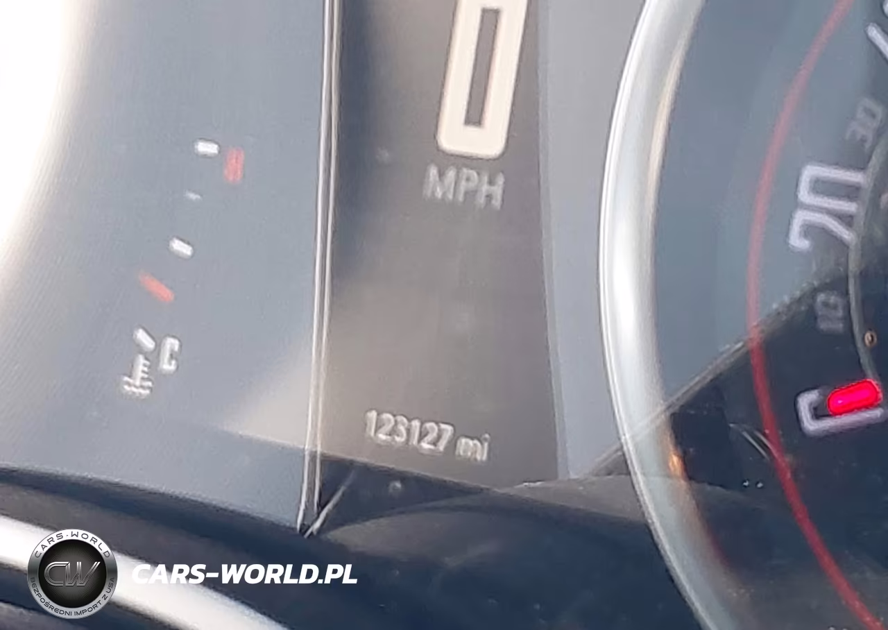 2018 Dodge Challenger Gt Awd VIN:2C3CDZGG1JH118987 - 15