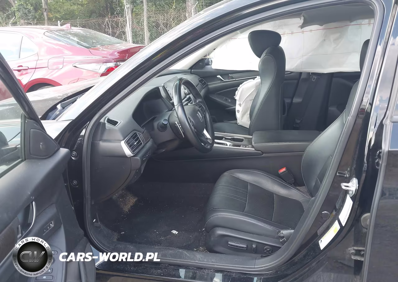 2018 Honda Accord Touring VIN:1HGCV1F99JA053609 - 5