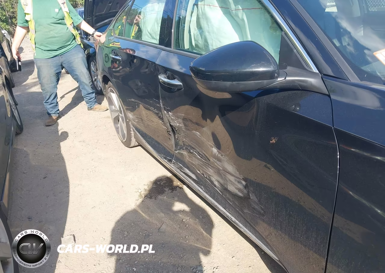2018 Honda Accord Touring VIN:1HGCV1F99JA053609 - 6