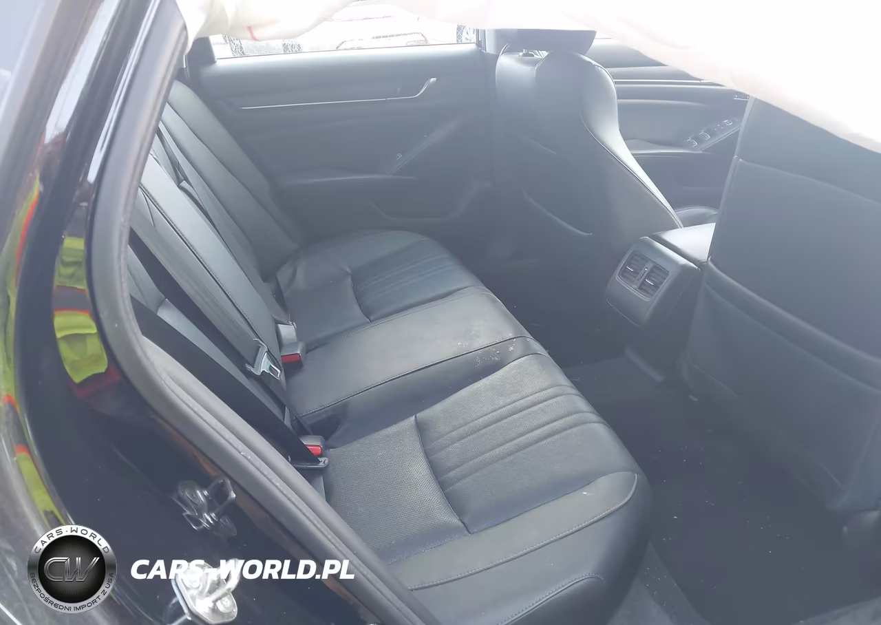 2018 Honda Accord Touring VIN:1HGCV1F99JA053609 - 8