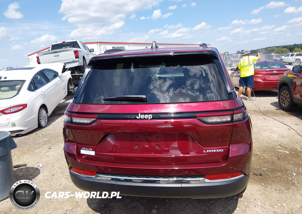 2024 Jeep Grand Cherokee Laredo X 4X4 VIN:1C4RJHAG0R8619453 - 16