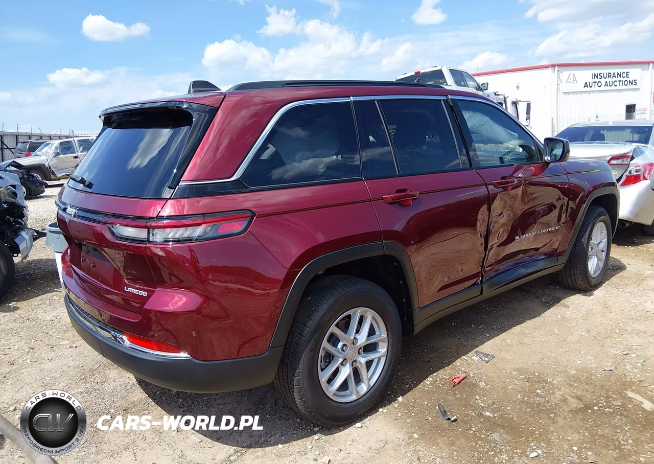 2024 Jeep Grand Cherokee Laredo X 4X4 VIN:1C4RJHAG0R8619453 - 4