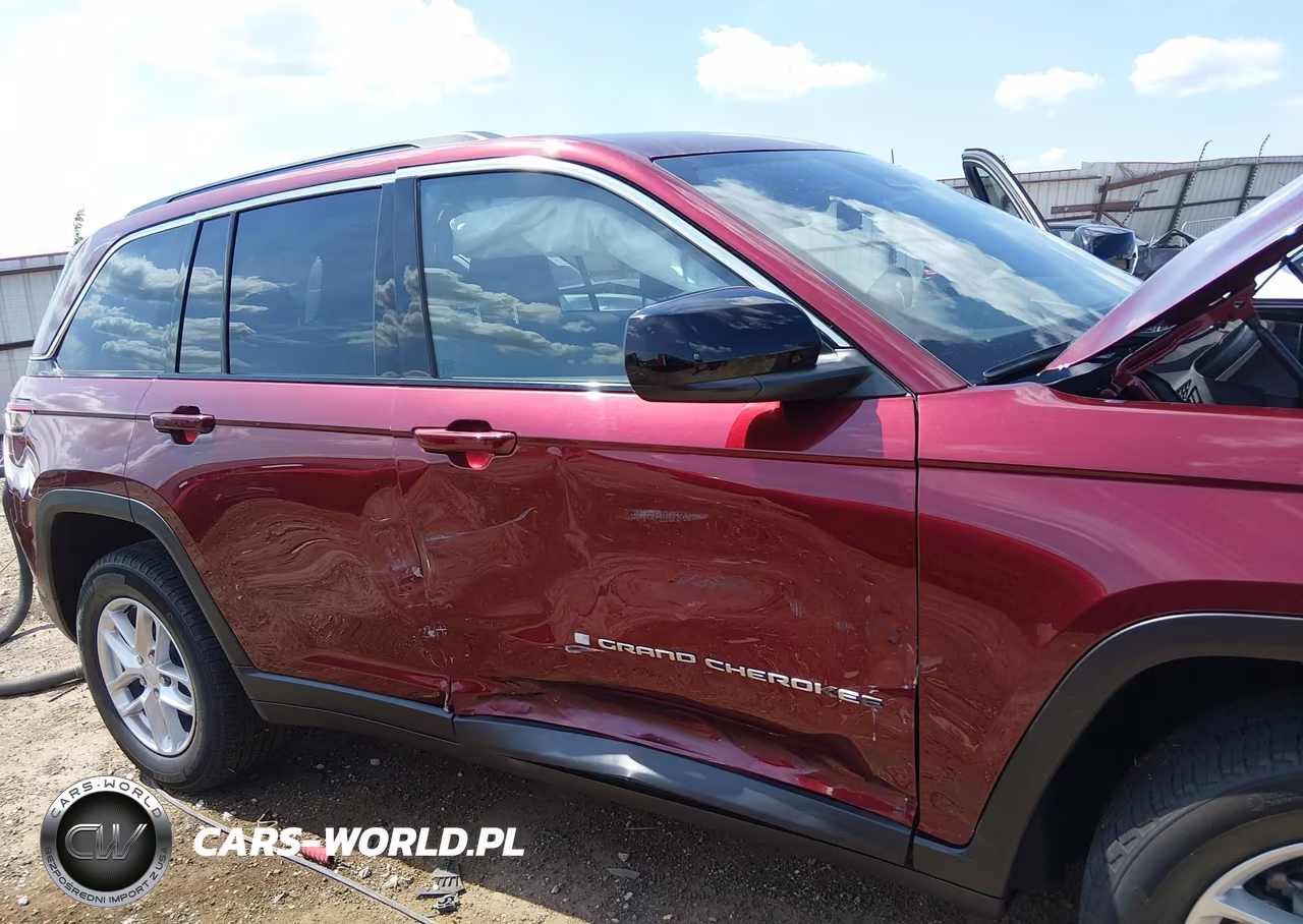2024 Jeep Grand Cherokee Laredo X 4X4 VIN:1C4RJHAG0R8619453 - 6