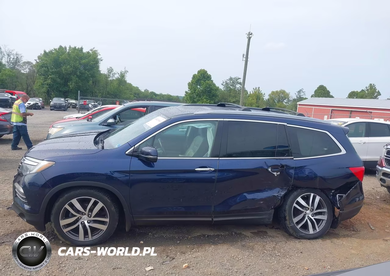 2016 Honda Pilot Touring VIN:5FNYF6H98GB004011 - 14