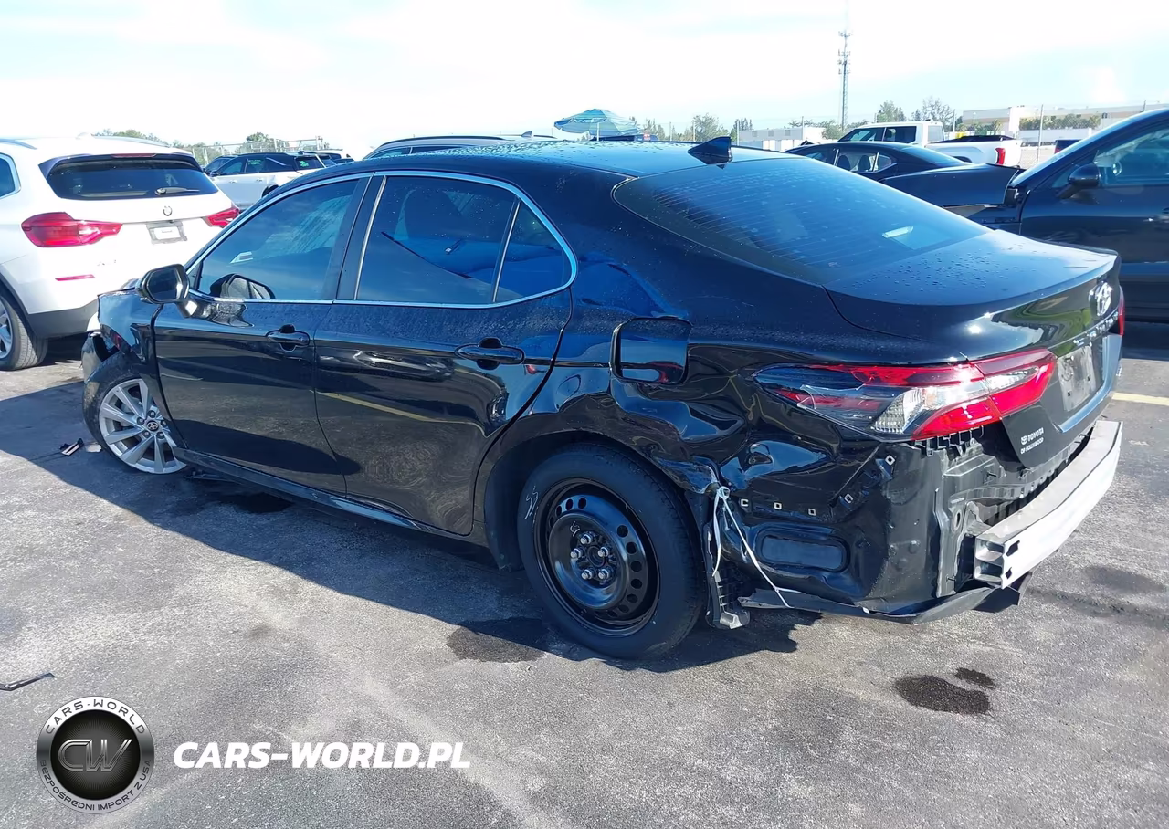 2022 Toyota Camry Le VIN:4T1C11AKXNU652006 - 3