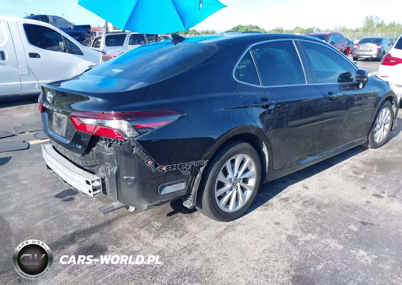 2022 Toyota Camry Le VIN:4T1C11AKXNU652006 - 4