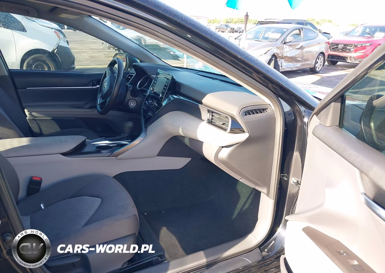 2022 Toyota Camry Le VIN:4T1C11AKXNU652006 - 5