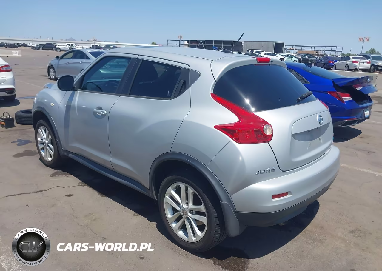 2014 Nissan Juke Sv VIN:JN8AF5MR0ET453182 - 3