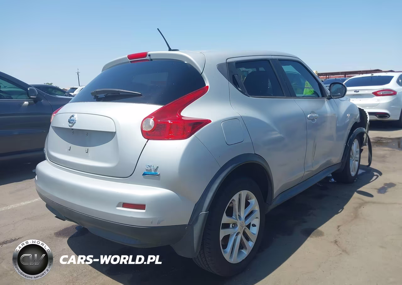 2014 Nissan Juke Sv VIN:JN8AF5MR0ET453182 - 4