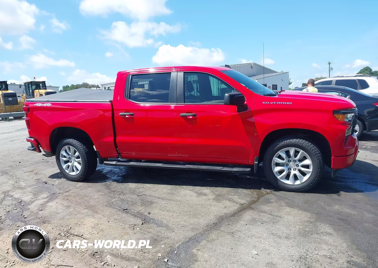 2022 Chevrolet Silverado 1500 4Wd Short Bed Custom VIN:3GCPDBEKXNG596732 - 13