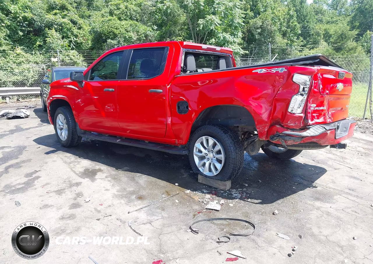2022 Chevrolet Silverado 1500 4Wd Short Bed Custom VIN:3GCPDBEKXNG596732 - 3