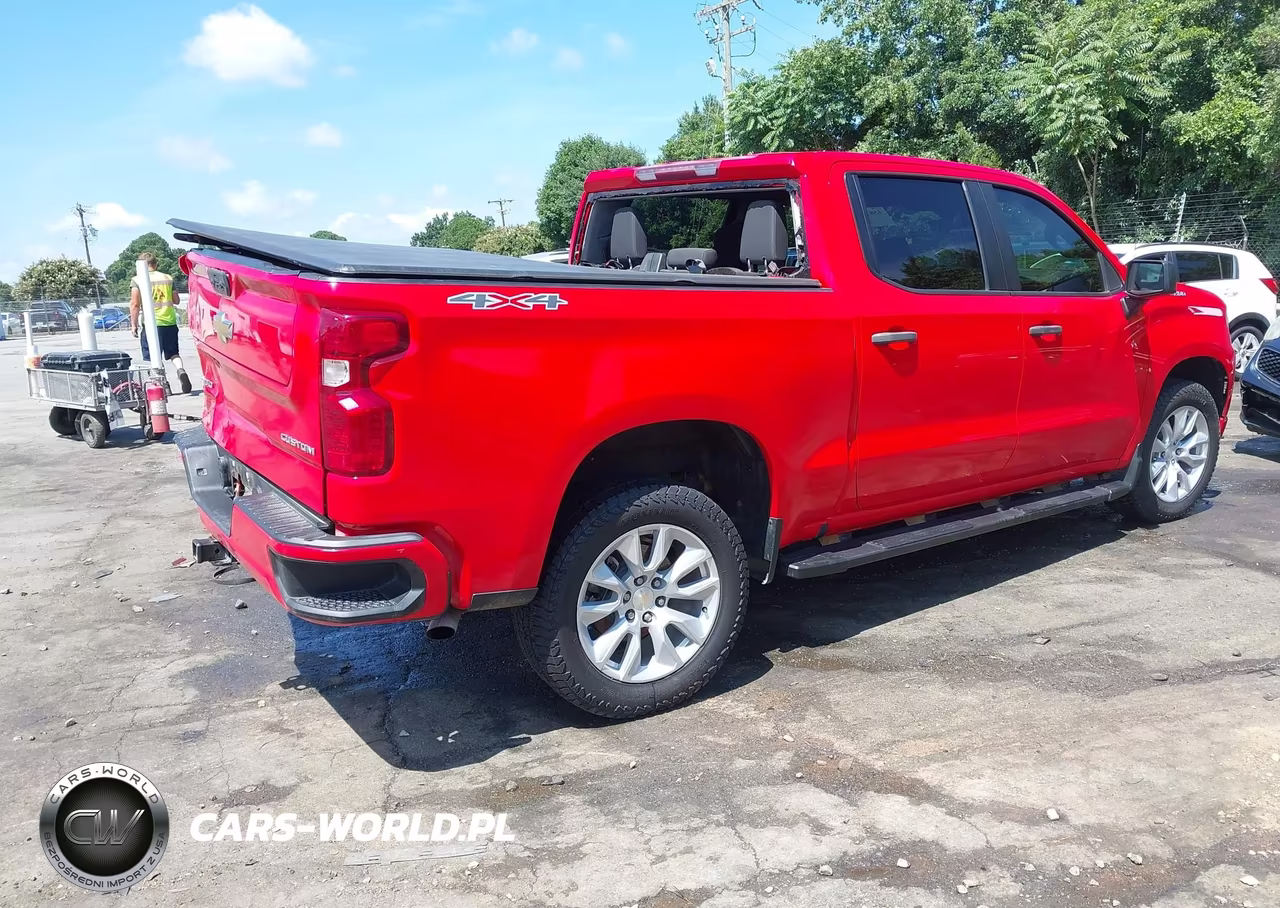 2022 Chevrolet Silverado 1500 4Wd Short Bed Custom VIN:3GCPDBEKXNG596732 - 4