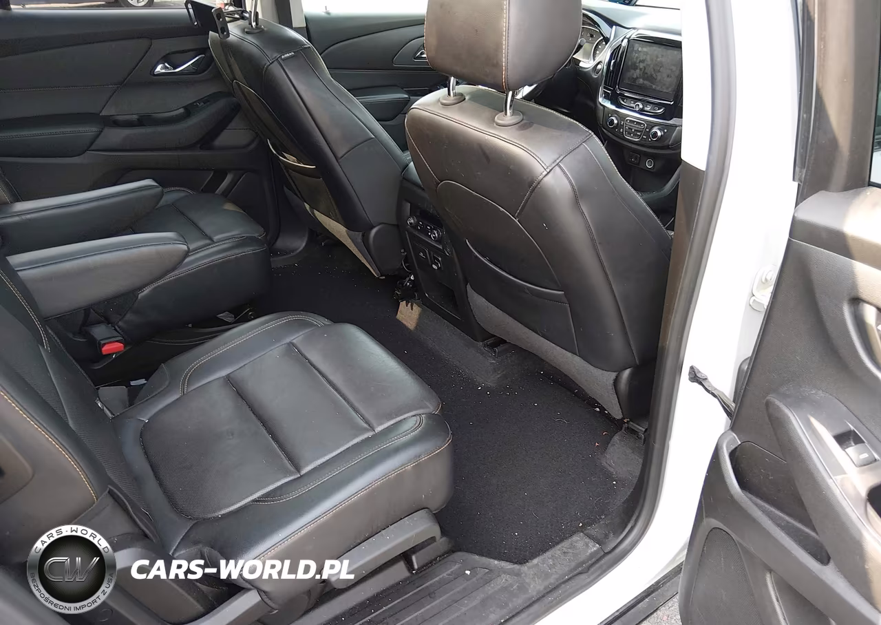 2018 Chevrolet Traverse Premier VIN:1GNEVJKW8JJ143974 - 8