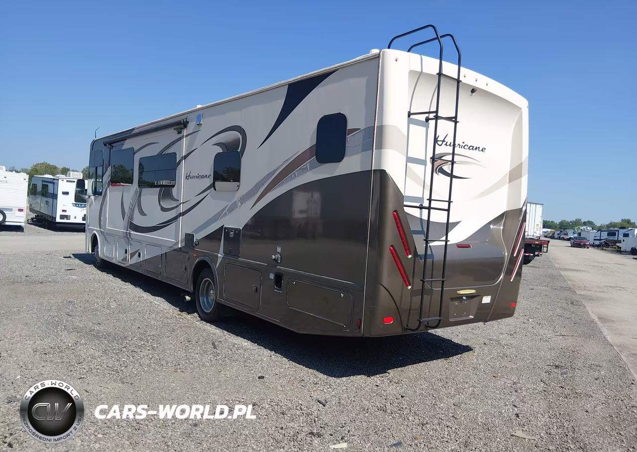 2018 Ford F53 VIN:1F66F5DY8J0A08129 - 3