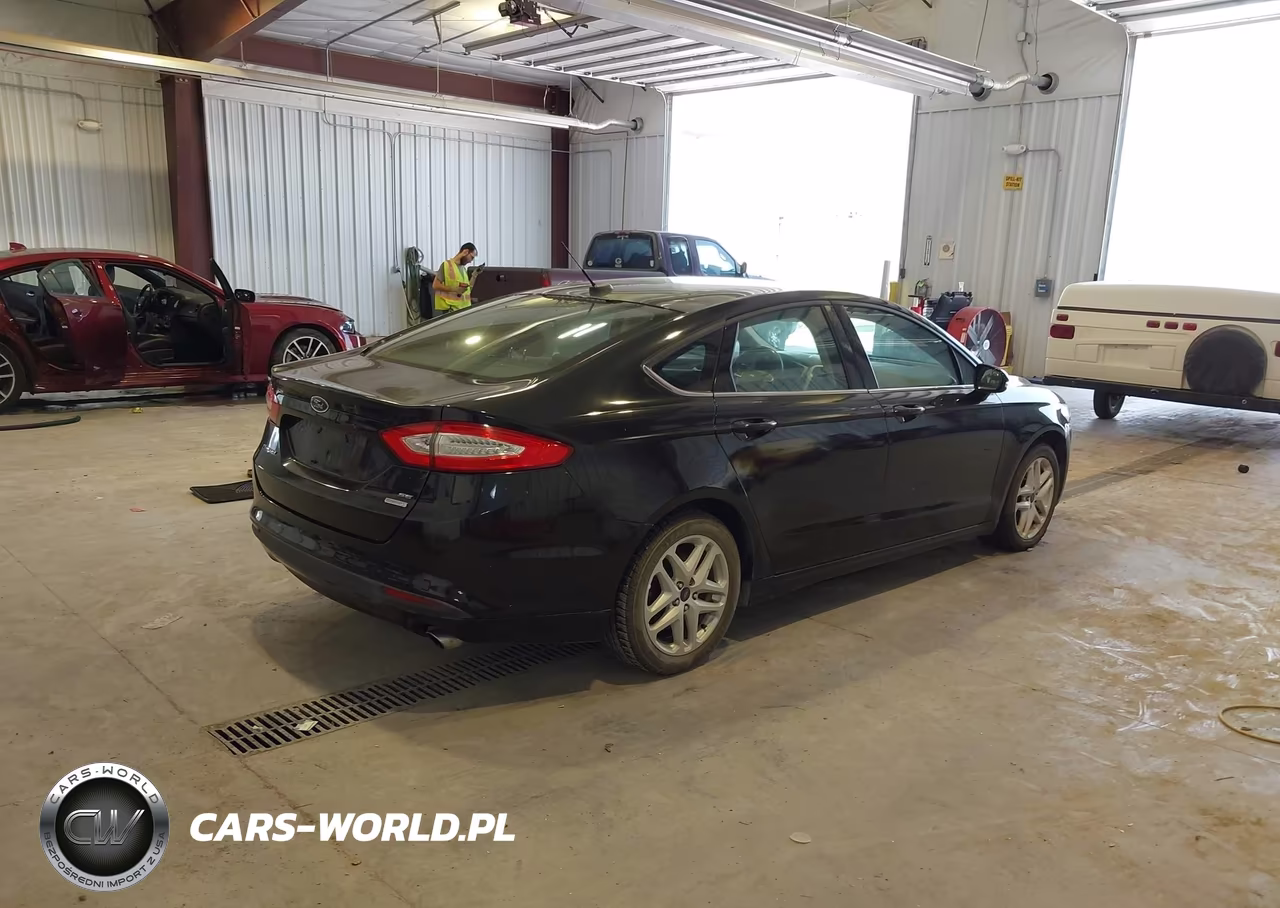2013 Ford Fusion Se VIN:3FA6P0HR7DR305984 - 4