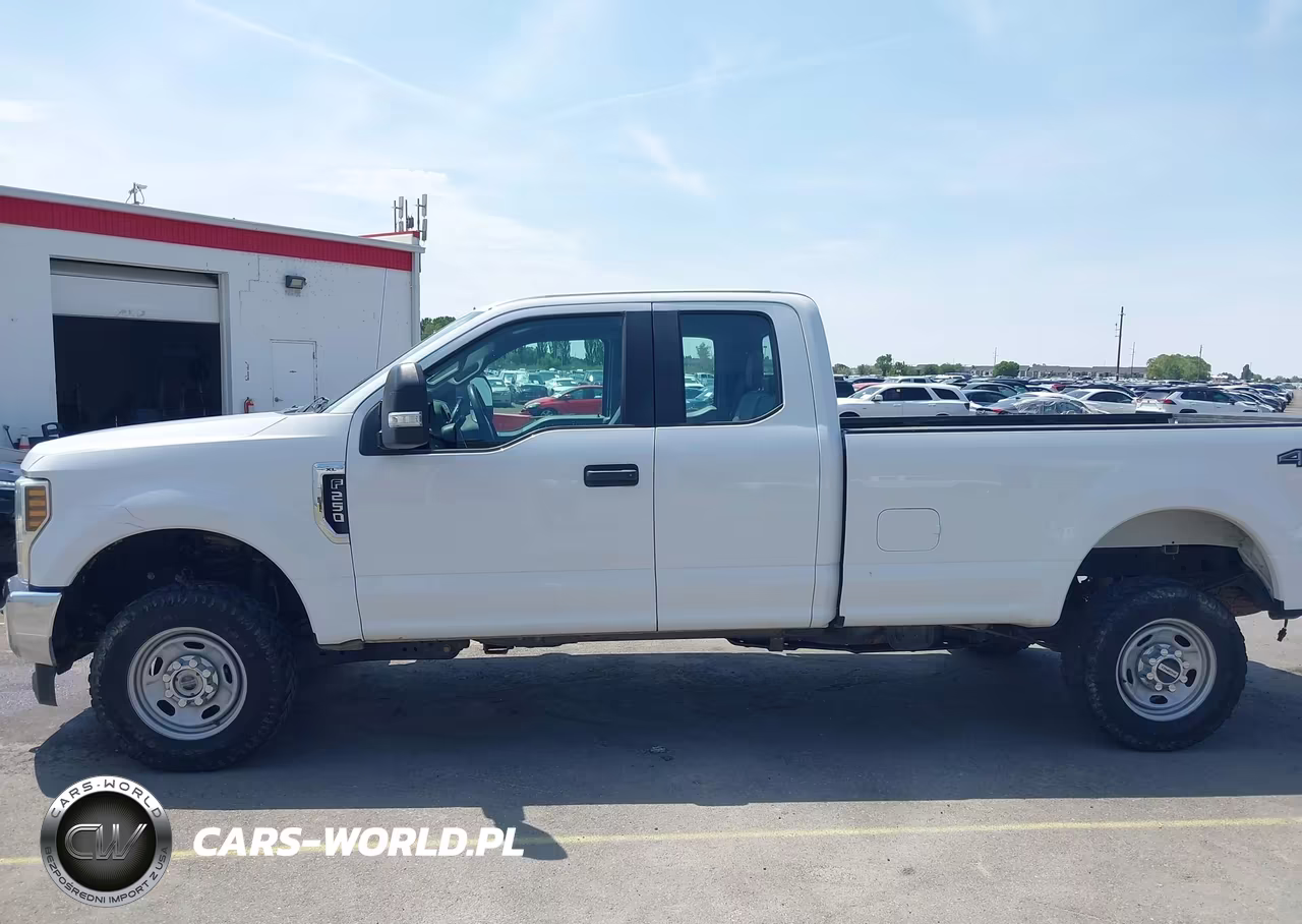 2018 Ford F-250 Xl VIN:1FT7X2B66JEC83922 - 17