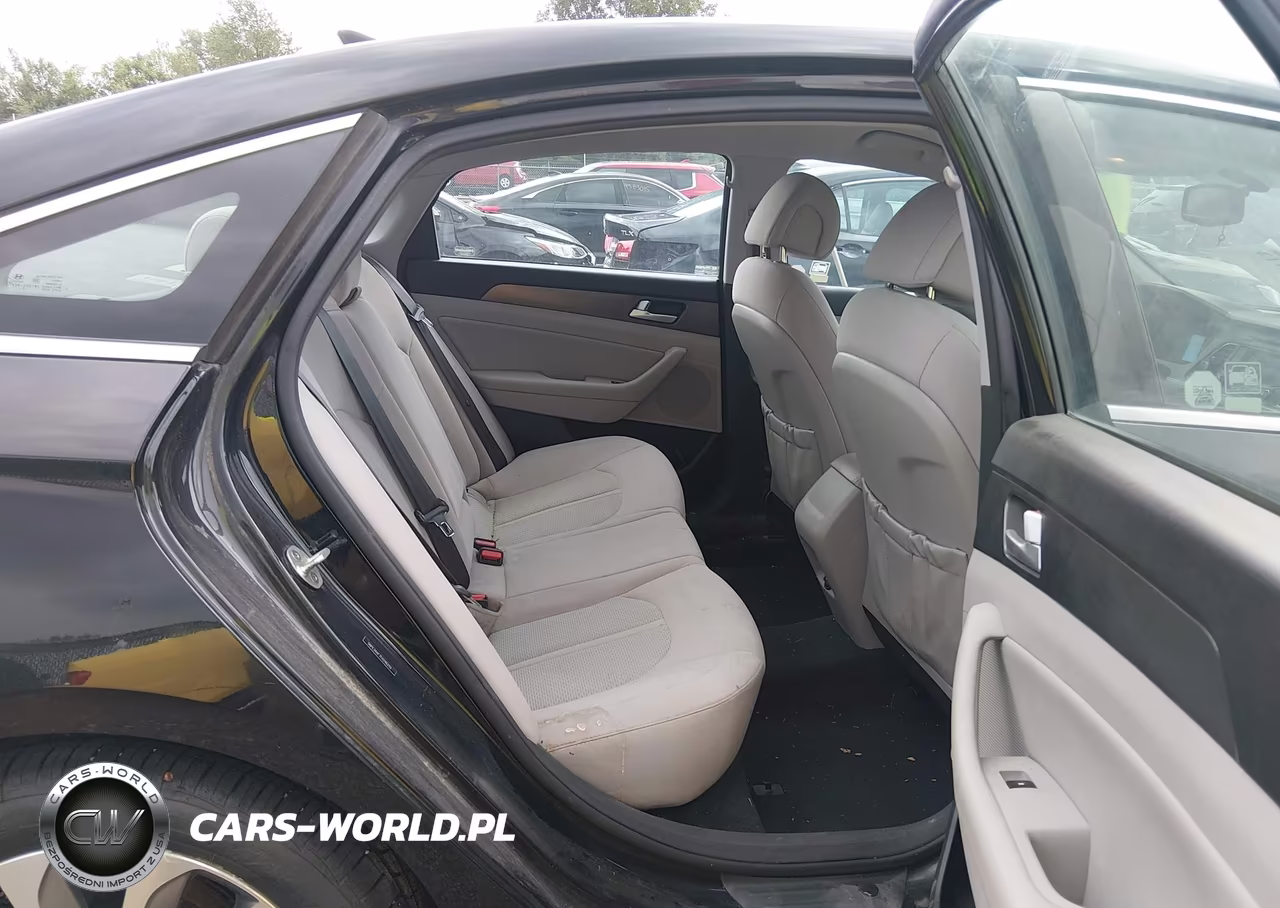 2015 Hyundai Sonata Sport VIN:5NPE34AF7FH246210 - 8
