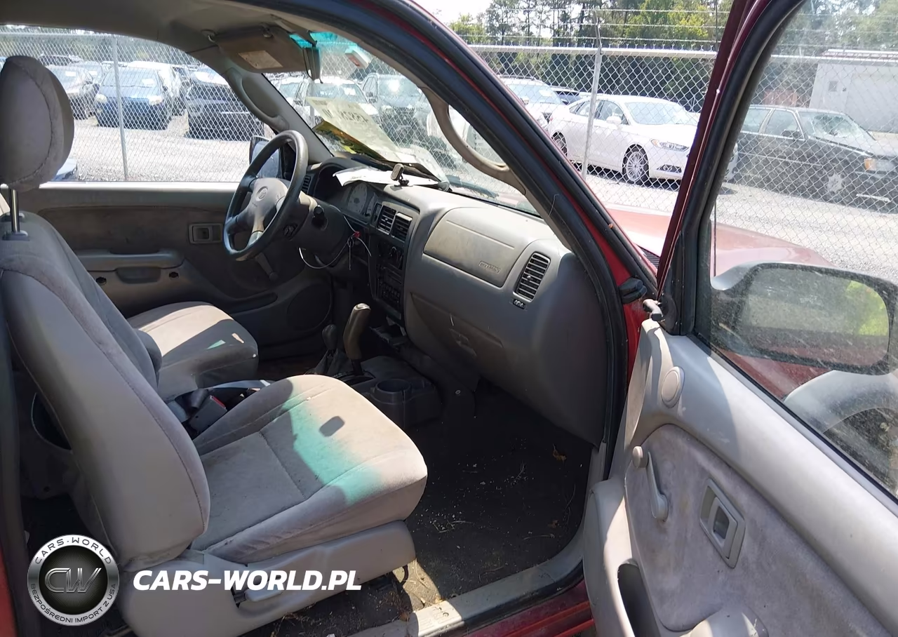 2002 Toyota Tacoma VIN:5TEWM72N52Z022952 - 5