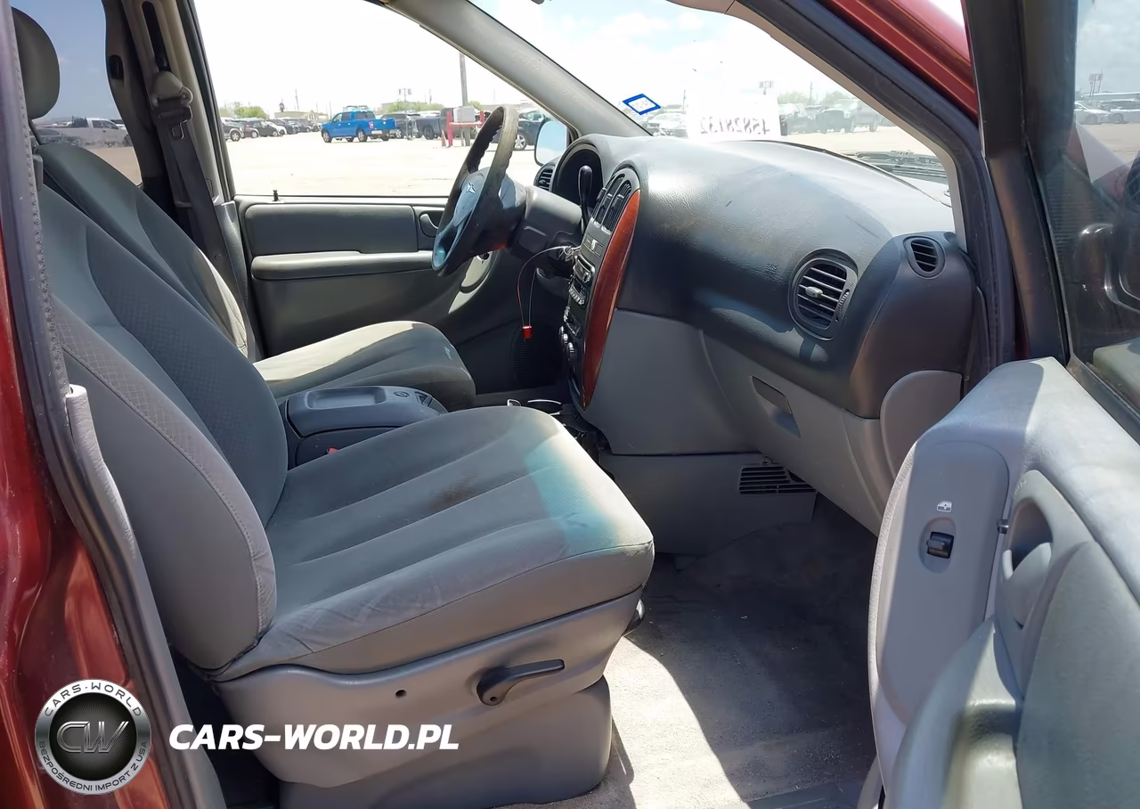 2007 Chrysler Town & Country Lx VIN:2A4GP44R17R325485 - 5