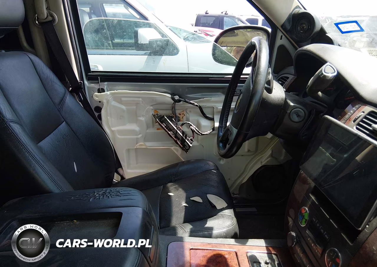 2012 Chevrolet Suburban Ltz VIN:1GNSCKE07CR318175 - 17