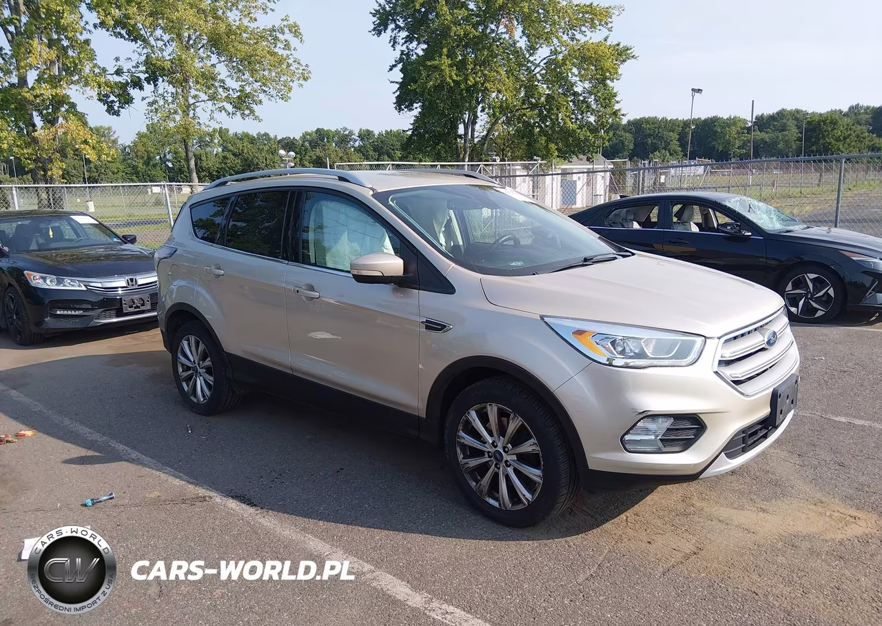 2017 Ford Escape Titanium – zdjęcie 1 z 16
