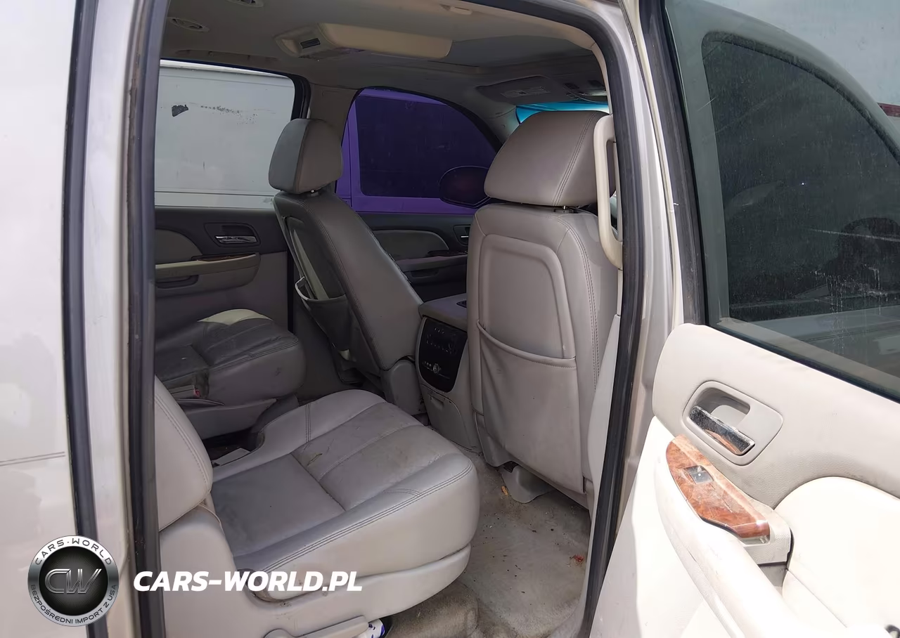 2007 Chevrolet Suburban 1500 Lt VIN:3GNFC16027G320190 - 8