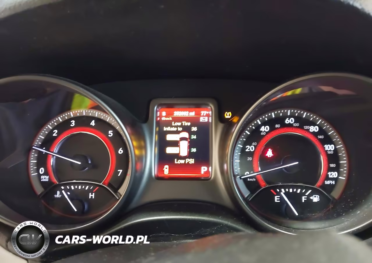 2016 Dodge Journey Crossroad Plus VIN:3C4PDCGB4GT143624 - 7