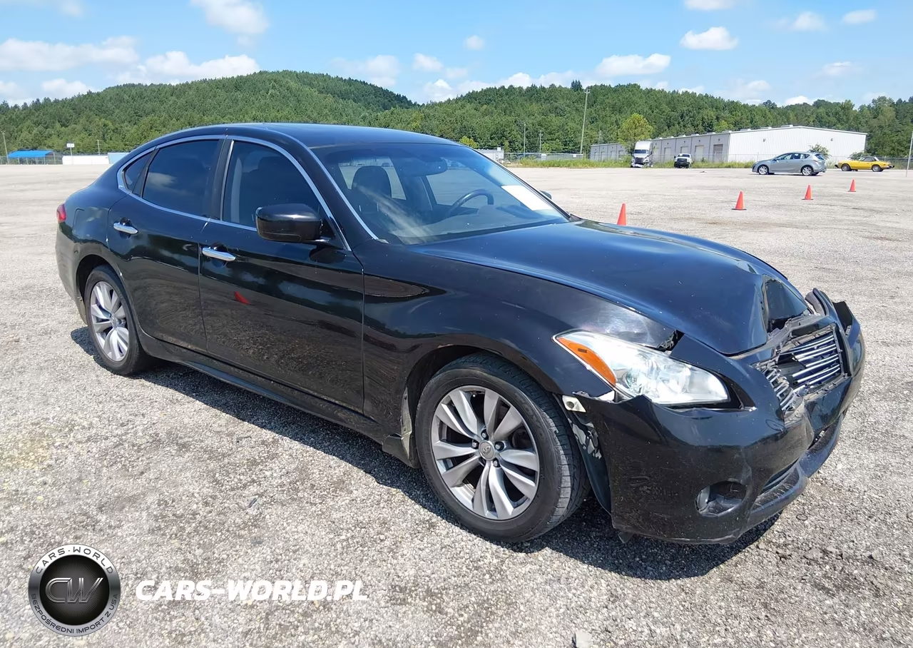 2011 Infiniti M37