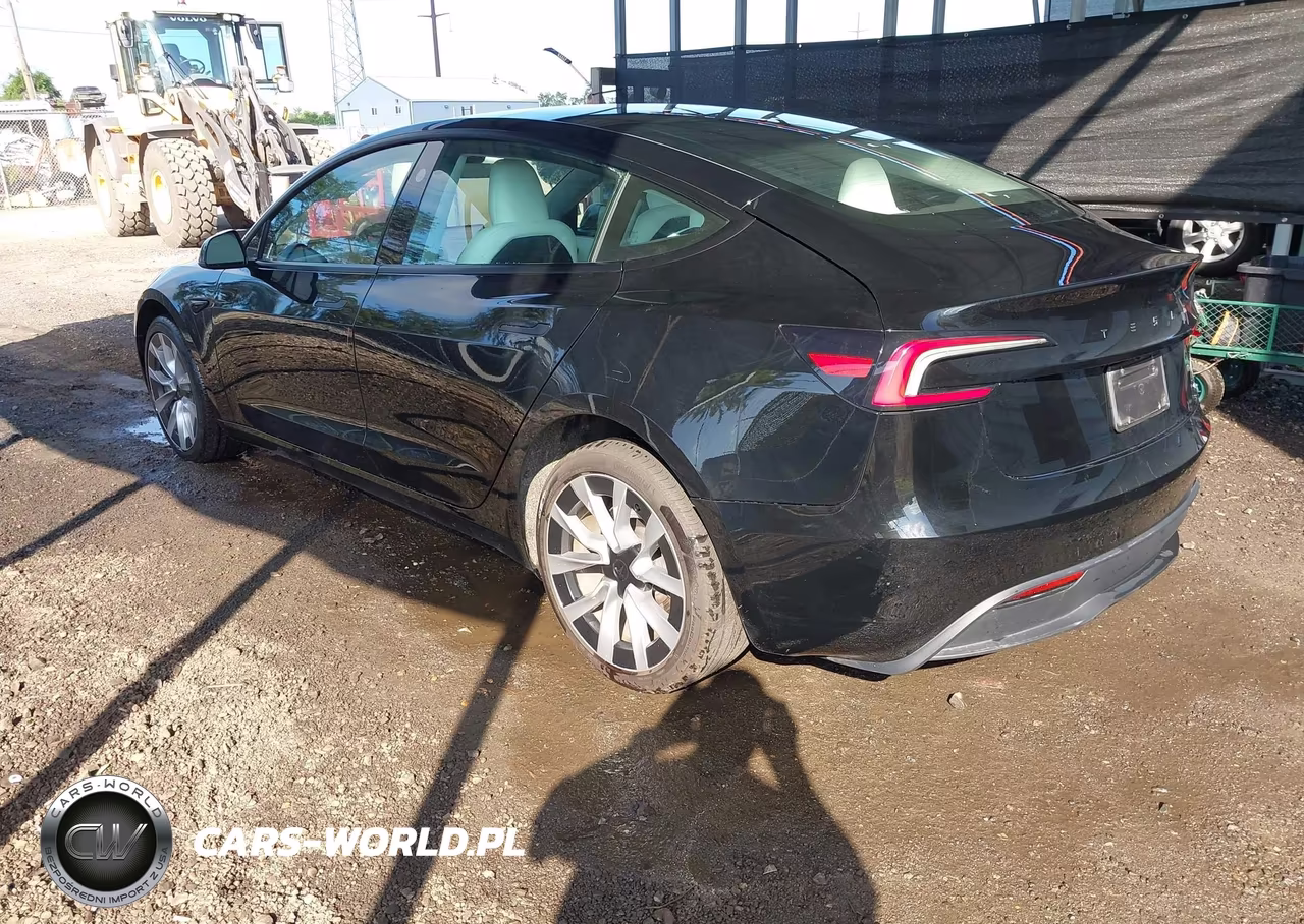 2024 Tesla Model 3 Long Range Dual Motor All-Wheel Drive-Rear-Wheel Drive VIN:5YJ3E1EA5RF833071 - 3
