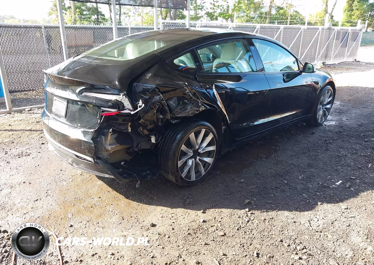 2024 Tesla Model 3 Long Range Dual Motor All-Wheel Drive-Rear-Wheel Drive VIN:5YJ3E1EA5RF833071 - 4