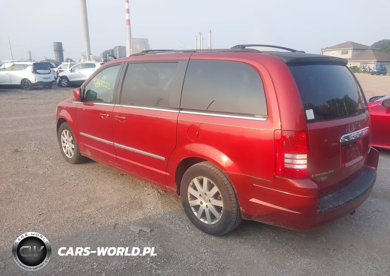 2010 Chrysler Town & Country Touring VIN:2A4RR5D11AR187716 - 3