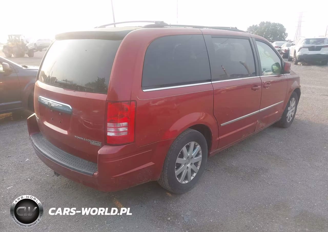 2010 Chrysler Town & Country Touring VIN:2A4RR5D11AR187716 - 4