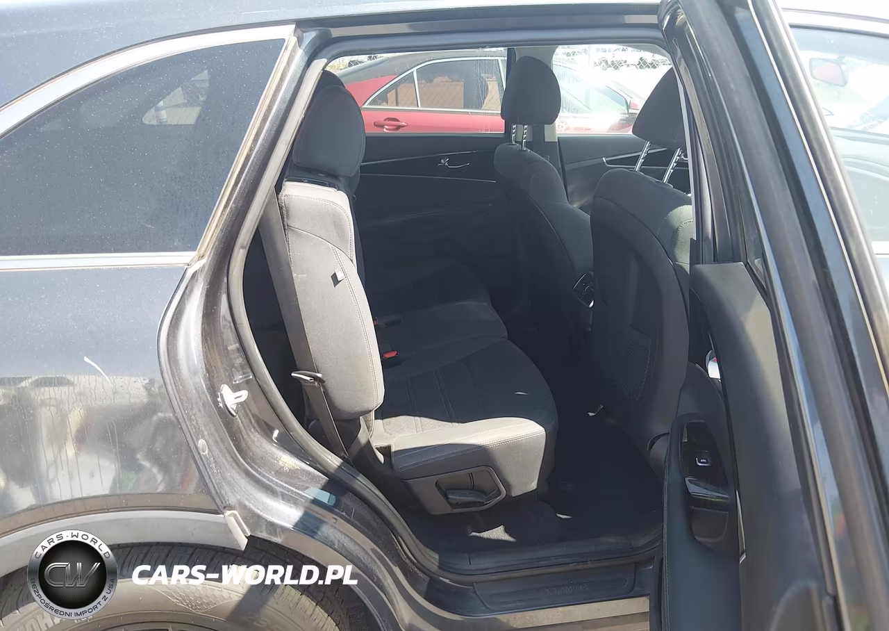2020 Kia Sorento 3.3L Lx VIN:5XYPG4A54LG615595 - 8